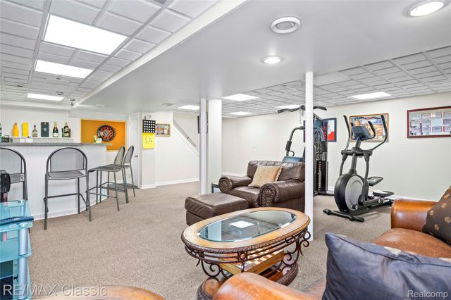 5651 Warrenshire Drive, West Bloomfield Charter Township, MI 48322