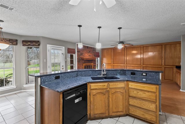 4914 Creekridge Lane, Garland, TX 75043