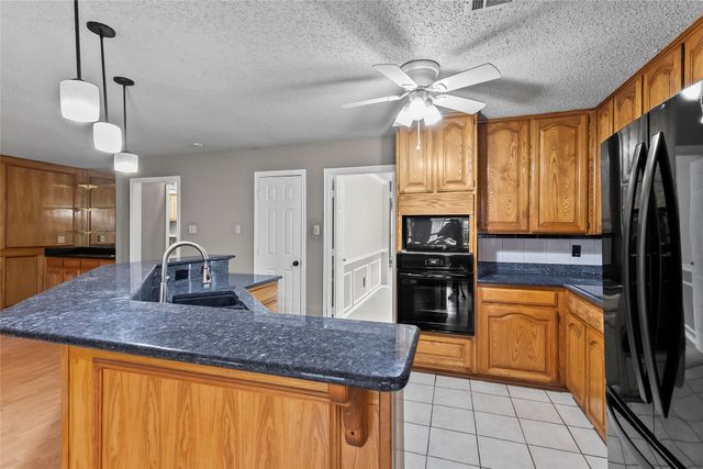 4914 Creekridge Lane, Garland, TX 75043