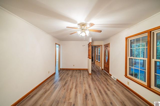 98 Sanderson Road, Mayfield, KY 42066