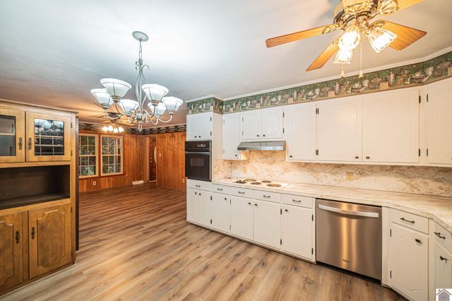 98 Sanderson Road, Mayfield, KY 42066