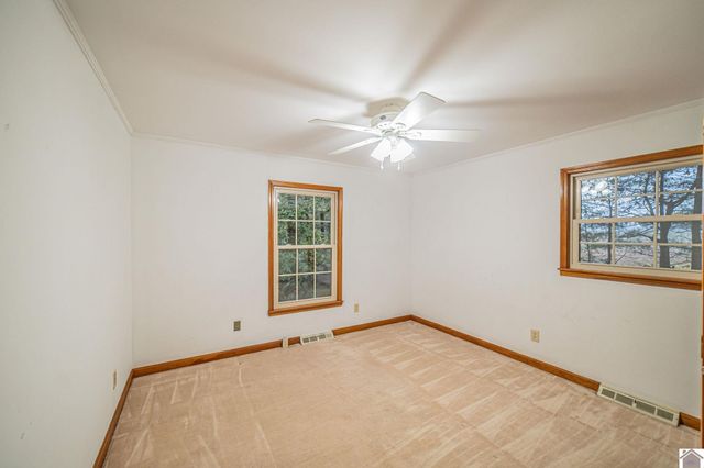 98 Sanderson Road, Mayfield, KY 42066