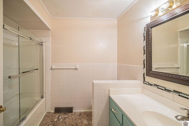 98 Sanderson Road, Mayfield, KY 42066