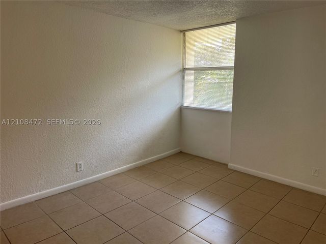 2017 NW 46th Ave A308, Lauderhill, FL 33313
