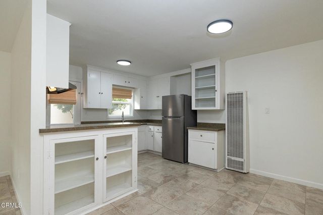 136 Oxnard Avenue, Oxnard, CA 93035