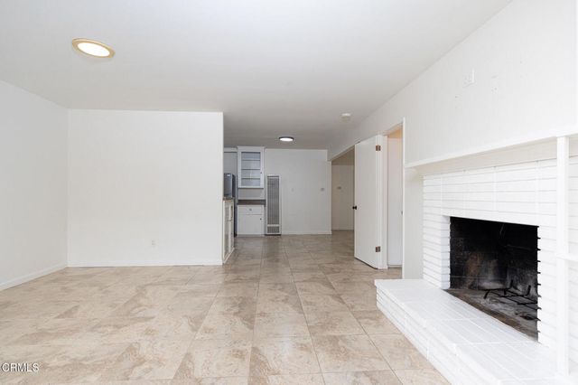 136 Oxnard Avenue, Oxnard, CA 93035