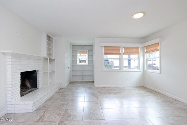 136 Oxnard Avenue, Oxnard, CA 93035