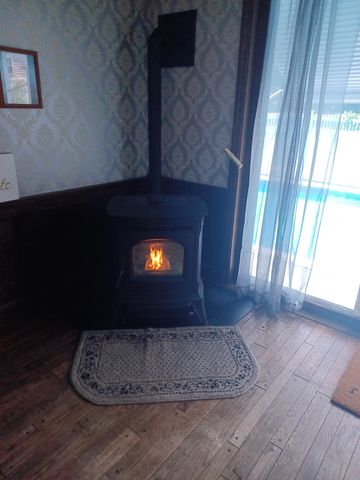 26 Pike Street, Epping, NH 03042