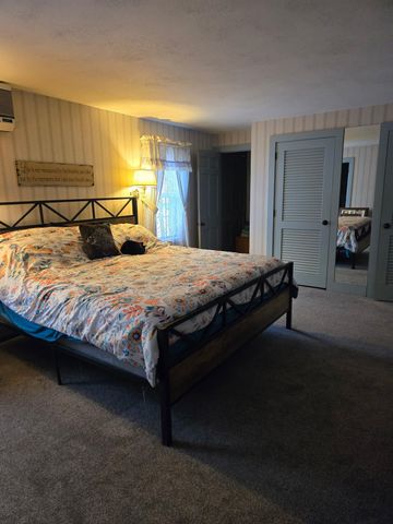 26 Pike Street, Epping, NH 03042