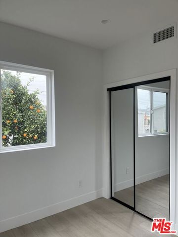 212 E 29th Street 216, Los Angeles, CA 90011