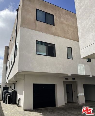 212 E 29th Street 216, Los Angeles, CA 90011
