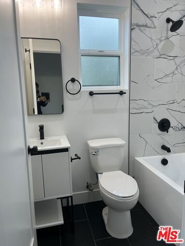 212 E 29th Street 216, Los Angeles, CA 90011