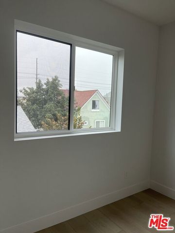 212 E 29th Street 216, Los Angeles, CA 90011