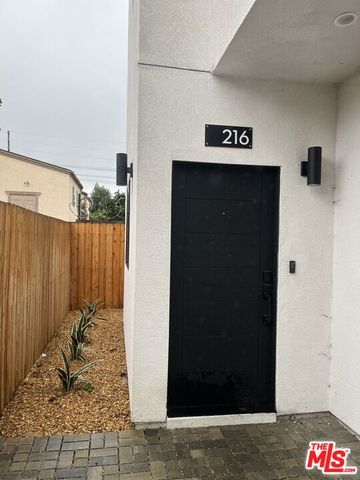 212 E 29th Street 216, Los Angeles, CA 90011
