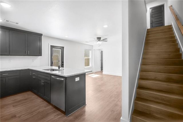 1102 Lockheed Street, Bentonville, AR 72712