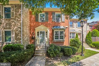 7602 WESTLAKE TER #19, Bethesda, MD 20817