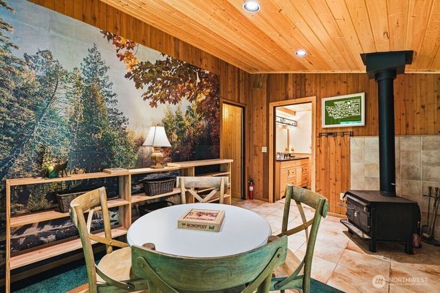 16221 Birch Way E, Greenwater, WA 98022