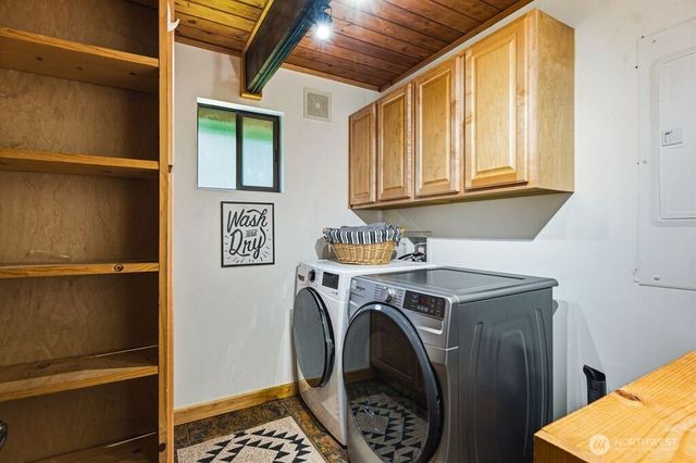 16221 Birch Way E, Greenwater, WA 98022