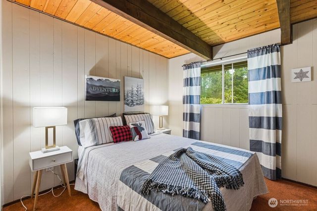 16221 Birch Way E, Greenwater, WA 98022