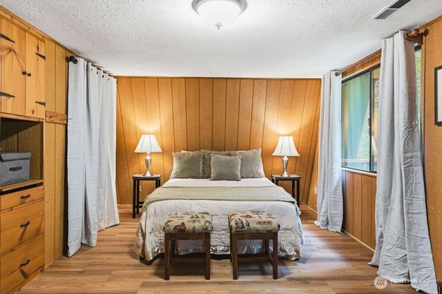 16221 Birch Way E, Greenwater, WA 98022