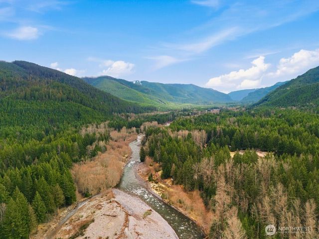 16221 Birch Way E, Greenwater, WA 98022