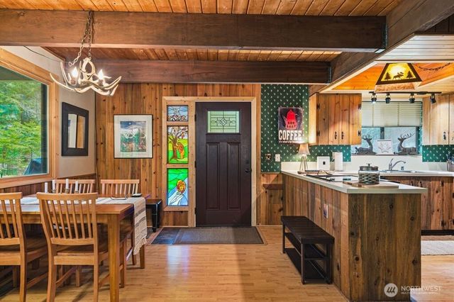 16221 Birch Way E, Greenwater, WA 98022