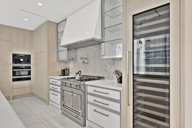17901 Collins Ave 1801, Sunny Isles Beach, FL 33160