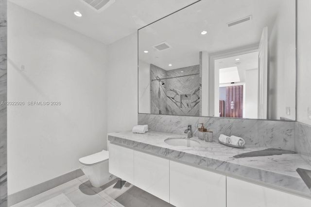 17901 Collins Ave 1801, Sunny Isles Beach, FL 33160