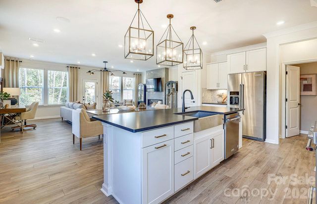 2011 Bayou Trace Drive, Charlotte, NC 28262