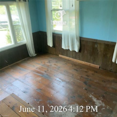 4470 Burton Road, Thomasville, NC 27360