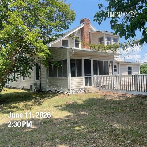 4470 Burton Road, Thomasville, NC 27360