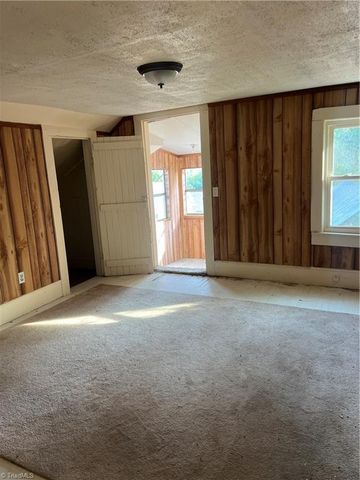 4470 Burton Road, Thomasville, NC 27360
