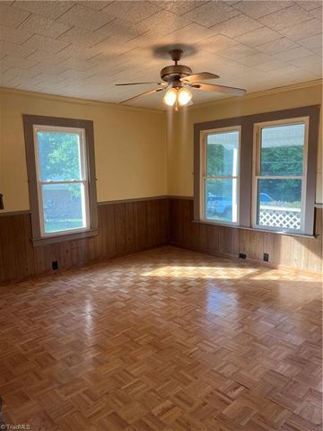 4470 Burton Road, Thomasville, NC 27360