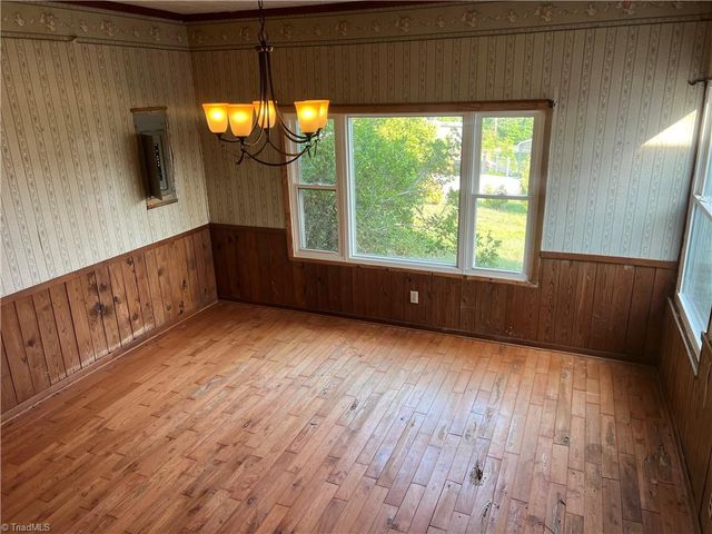 4470 Burton Road, Thomasville, NC 27360