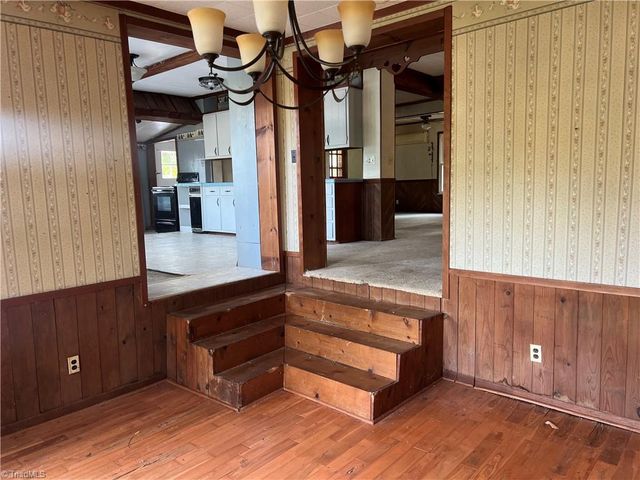4470 Burton Road, Thomasville, NC 27360