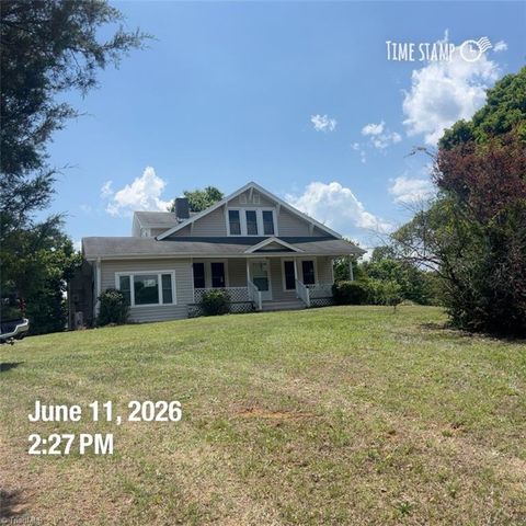 4470 Burton Road, Thomasville, NC 27360