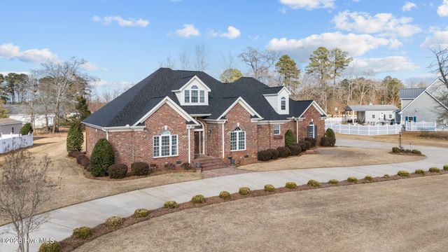 1427 Canter Way, Ayden, NC 28513