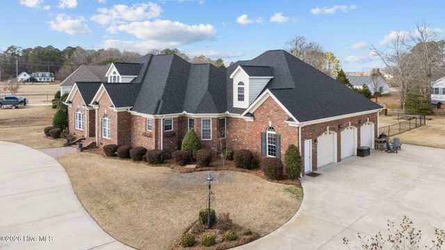 1427 Canter Way, Ayden, NC 28513