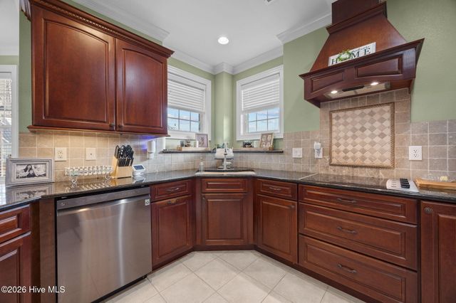 1427 Canter Way, Ayden, NC 28513