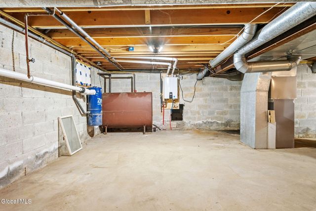 272 Moe Road, Clifton Park, NY 12065