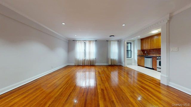 105-15 66TH Road 2F, Forest Hills, NY 11375