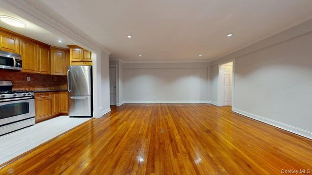 105-15 66TH Road 2F, Forest Hills, NY 11375