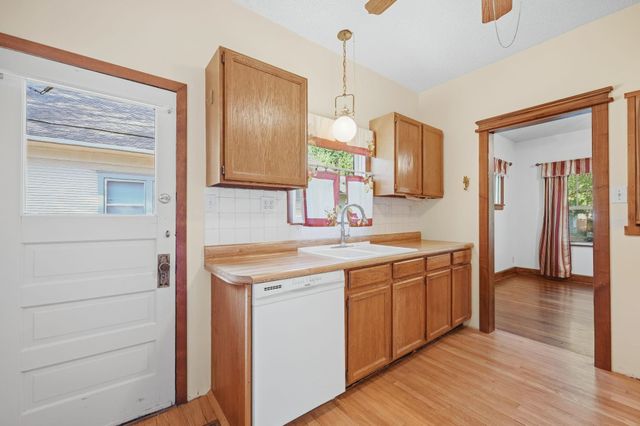 433 S Fern, Wichita, KS 67213
