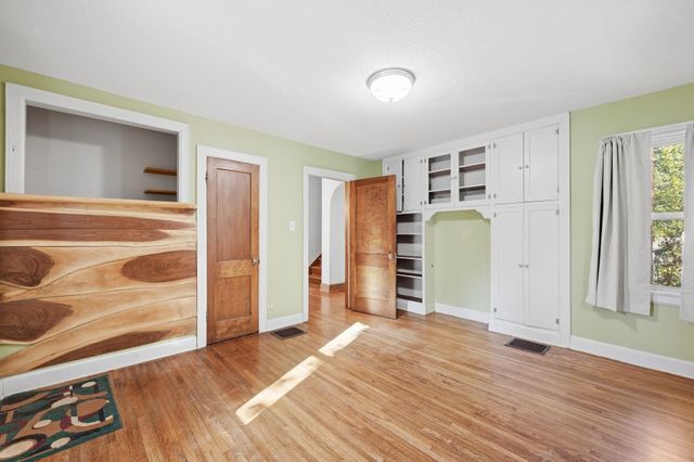 433 S Fern, Wichita, KS 67213