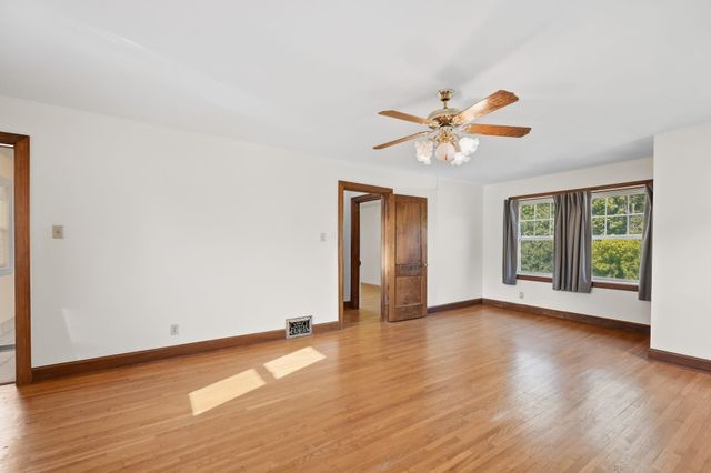 433 S Fern, Wichita, KS 67213