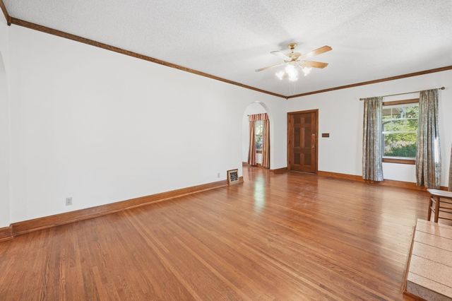 433 S Fern, Wichita, KS 67213