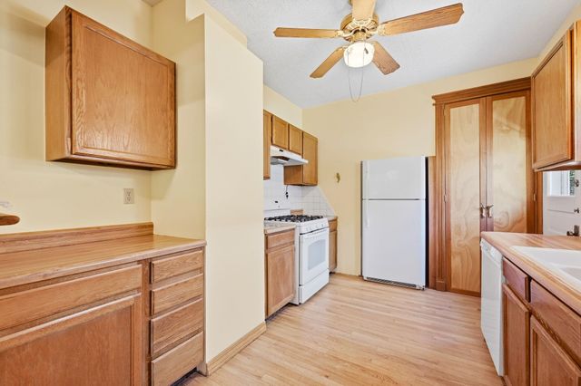 433 S Fern, Wichita, KS 67213