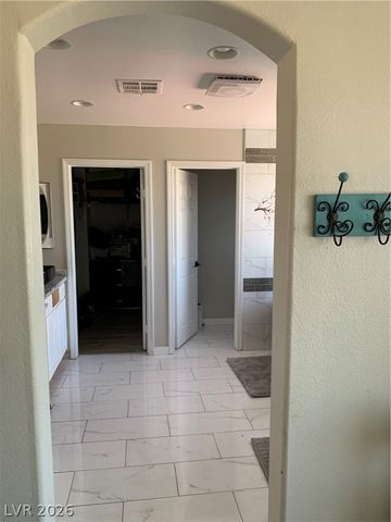 6616 Black Oaks Street, North Las Vegas, NV 89084