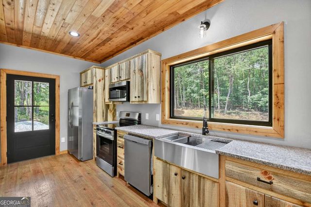 107 Dogwood Hills Way, Morganton, GA 30560
