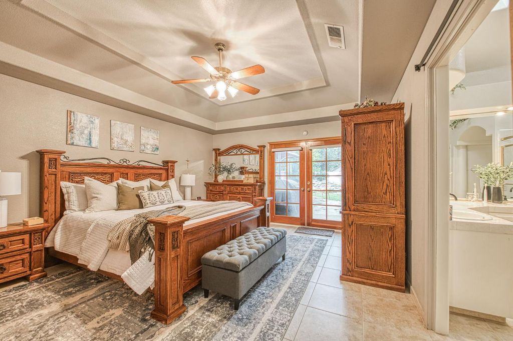 Image 11 of property listing at 753 Bedford Avenue, Clovis, CA 93611